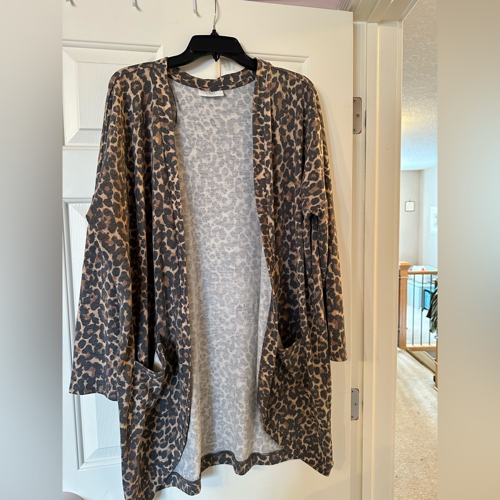 IVOIRE leopard print cardigan